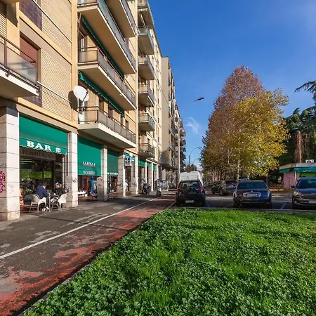 아파트 Guesthost - San Donato Fiera House X6