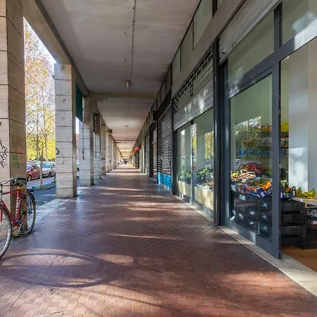 아파트 Guesthost - San Donato Fiera House X6