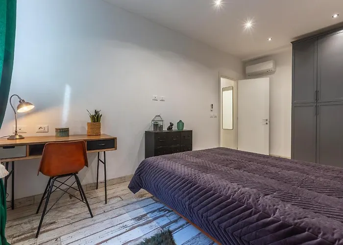 Guesthost - San Donato Fiera House X6