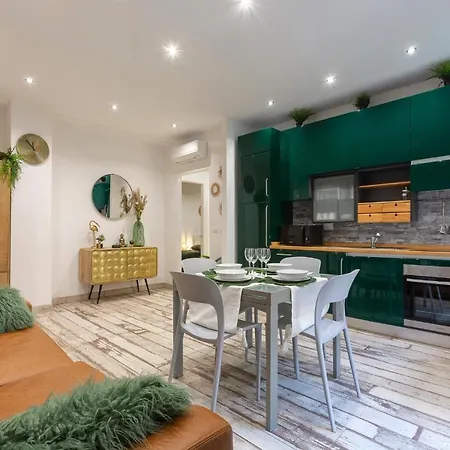 Apartment San Donato Fiera House X6 *