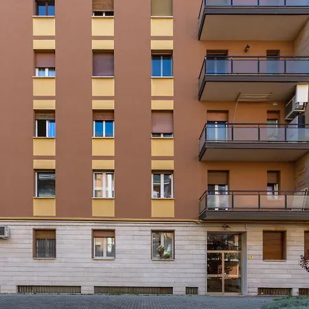 Guesthost - San Donato Fiera House X6 Apartmán *