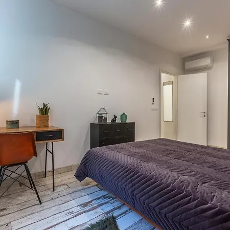 Guesthost - San Donato Fiera House X6